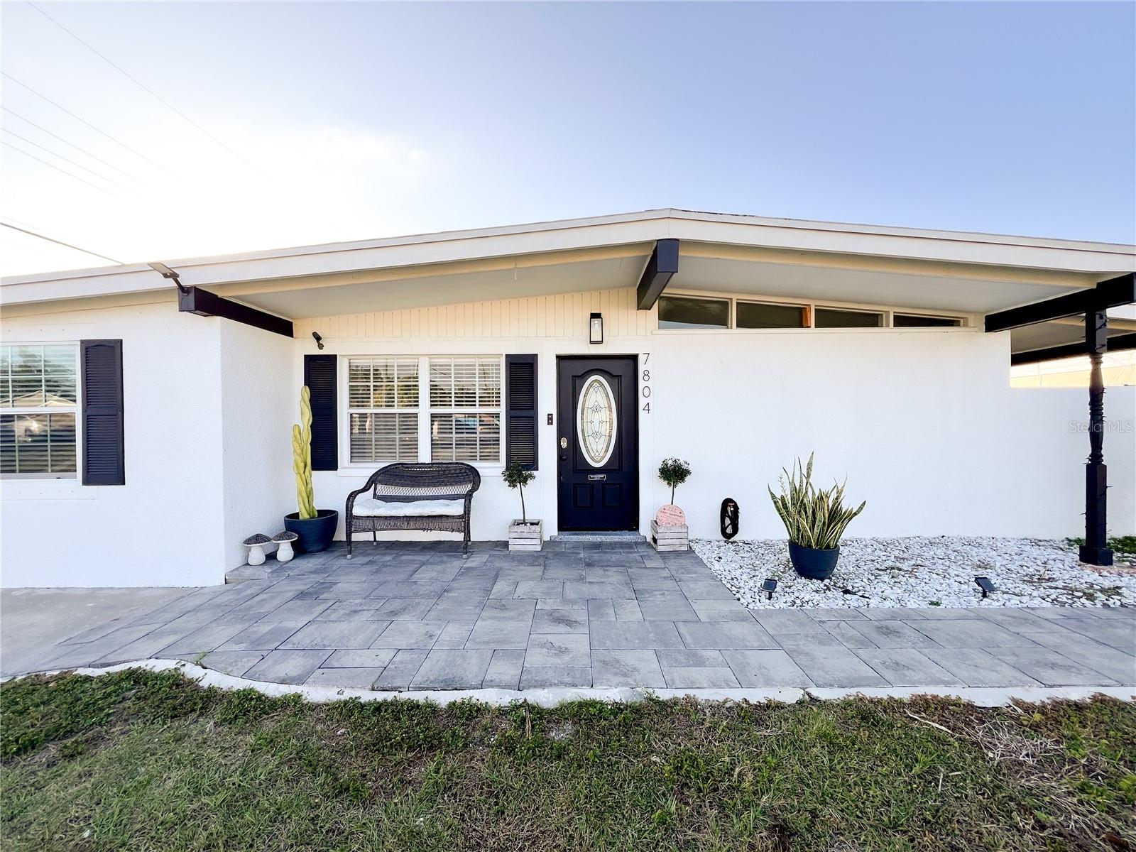 Image 3 of 28 For 7804 Jamaica Street