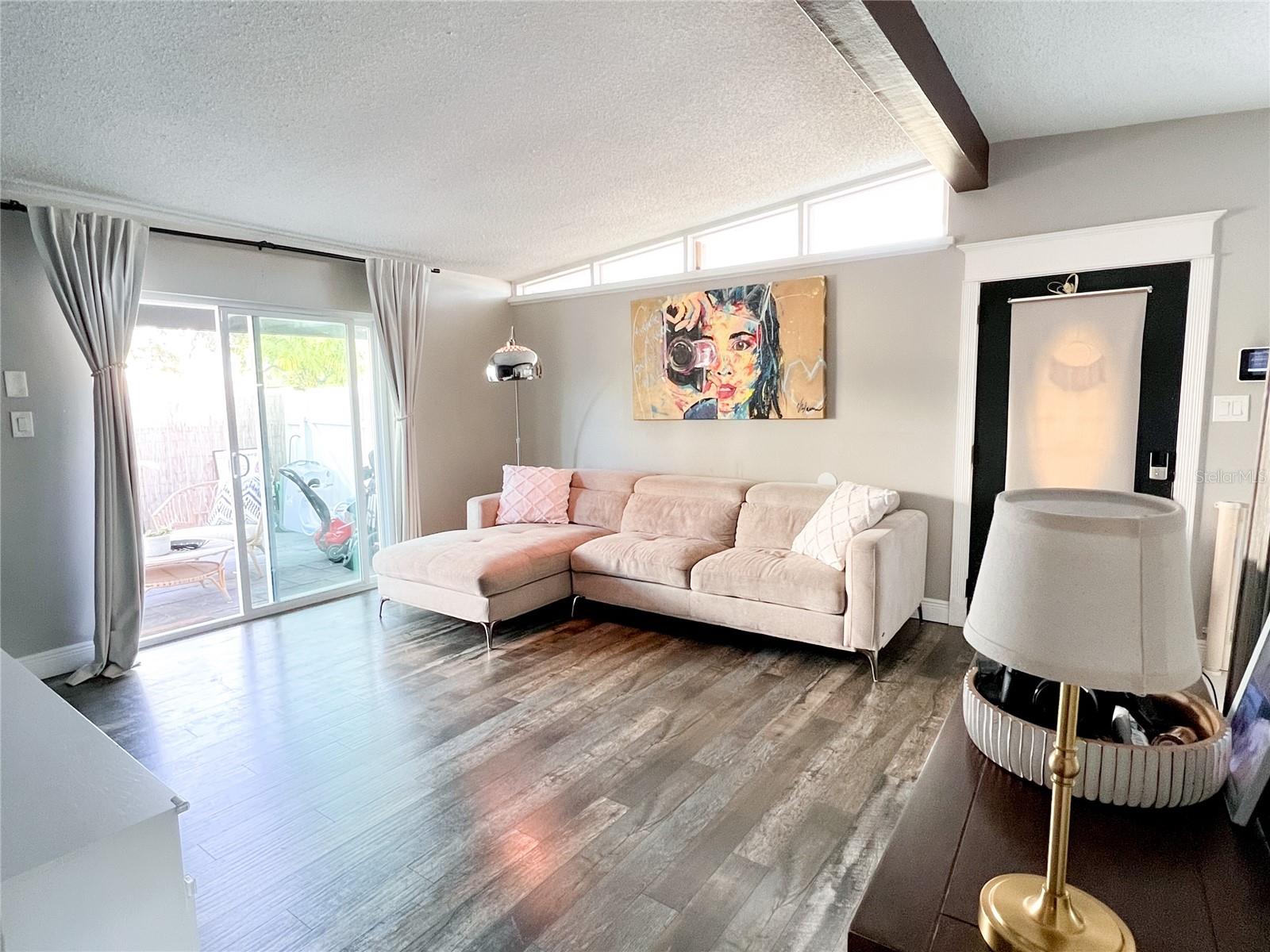 Image 5 of 28 For 7804 Jamaica Street