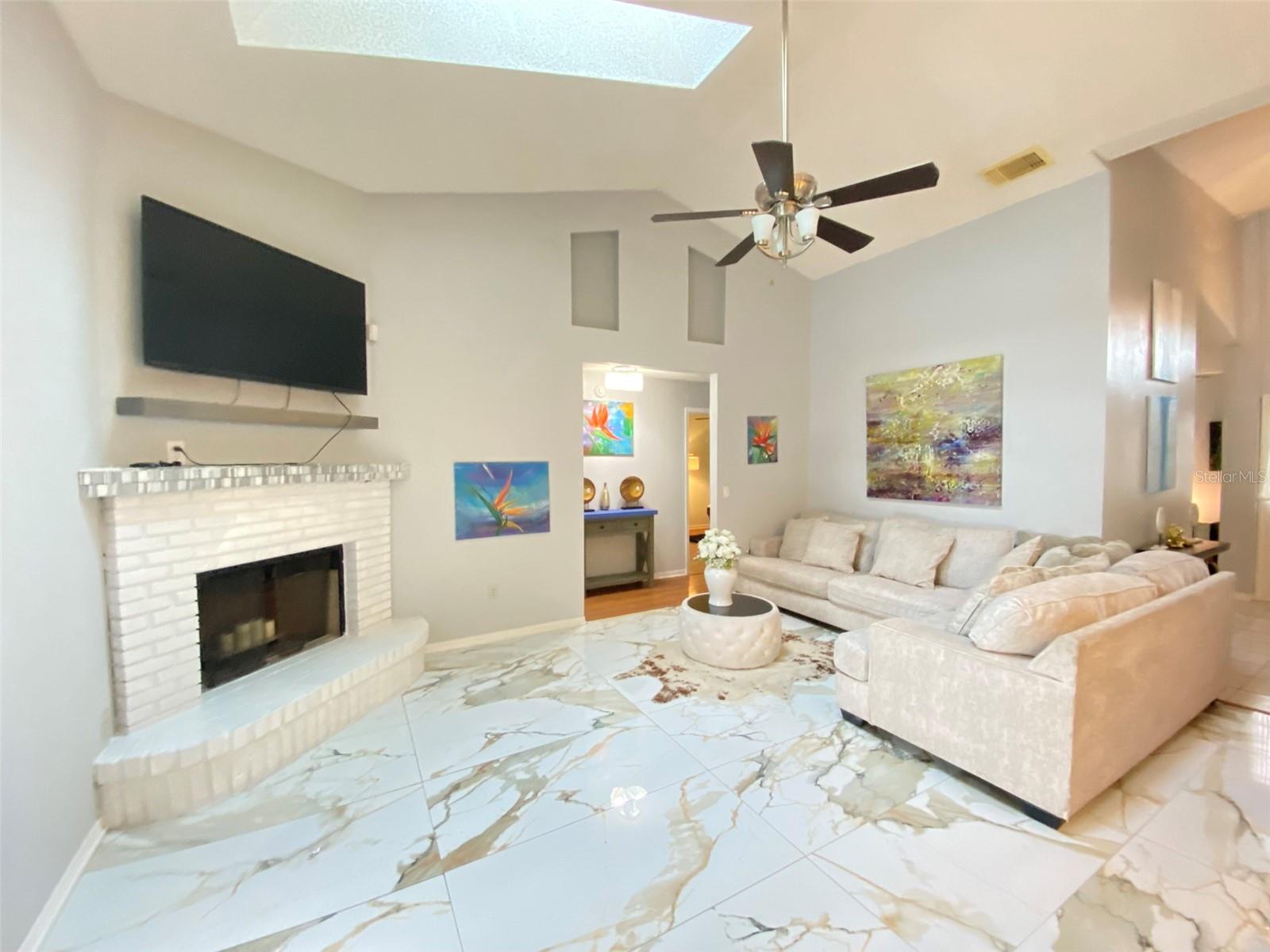 Image 12 of 48 For 4955 Southfork Ranch Drive