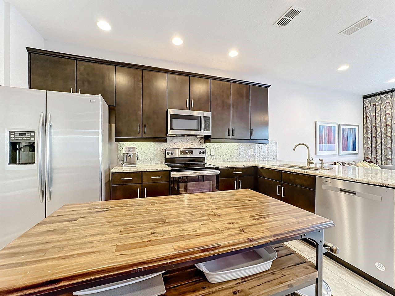 Image 6 of 35 For 11209 Grander Drive