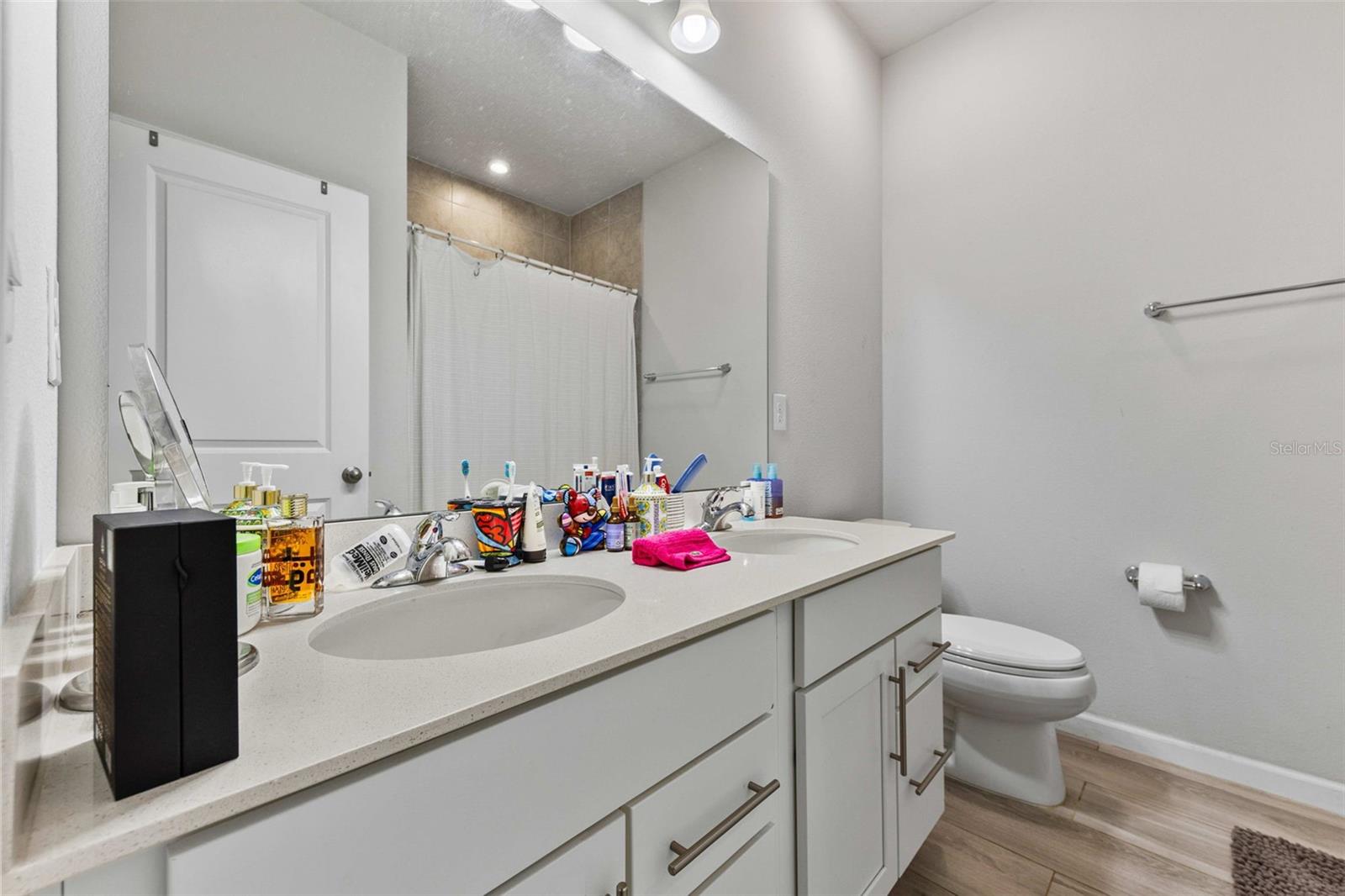 Image 16 of 33 For 194 Eagle Harbor Way