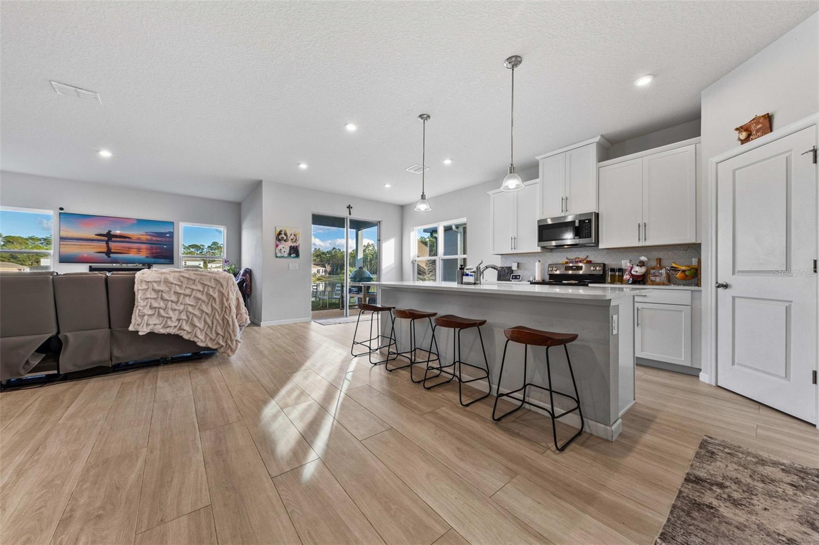 Image 7 of 33 For 194 Eagle Harbor Way