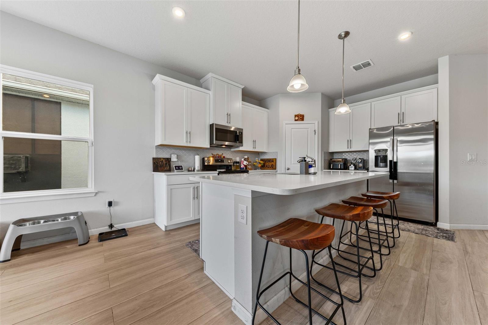 Image 8 of 33 For 194 Eagle Harbor Way