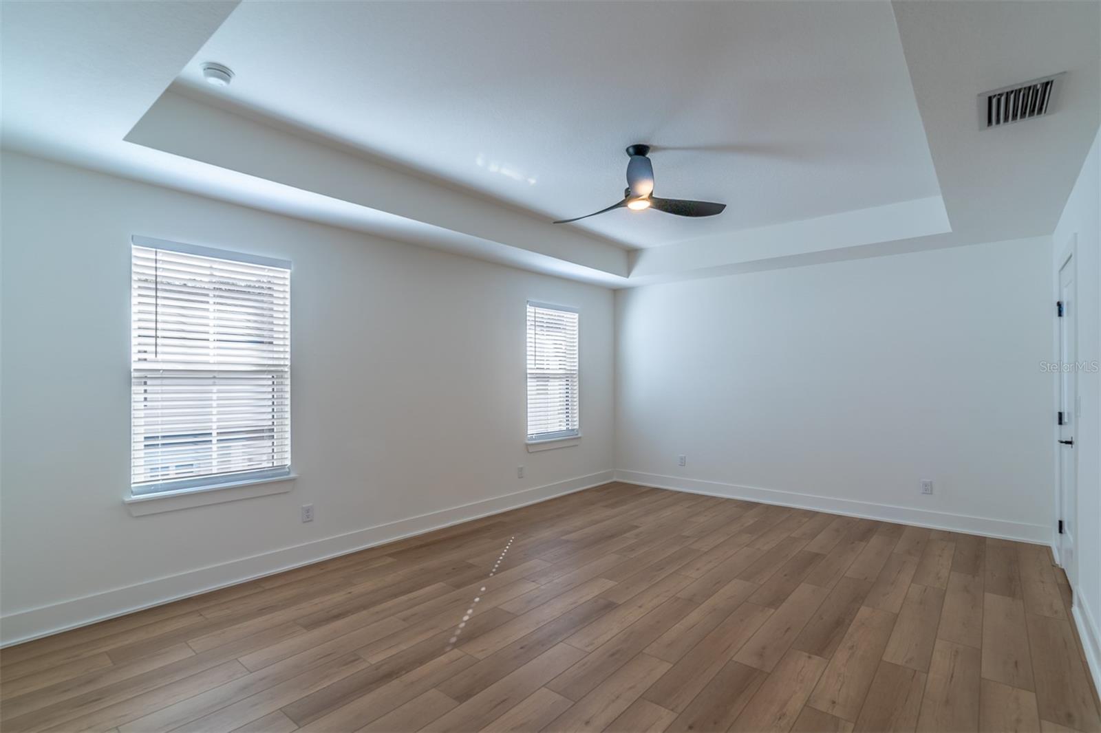 Image 18 of 28 For 1319 Weber Street