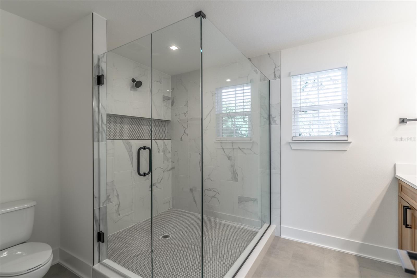 Image 22 of 28 For 1319 Weber Street