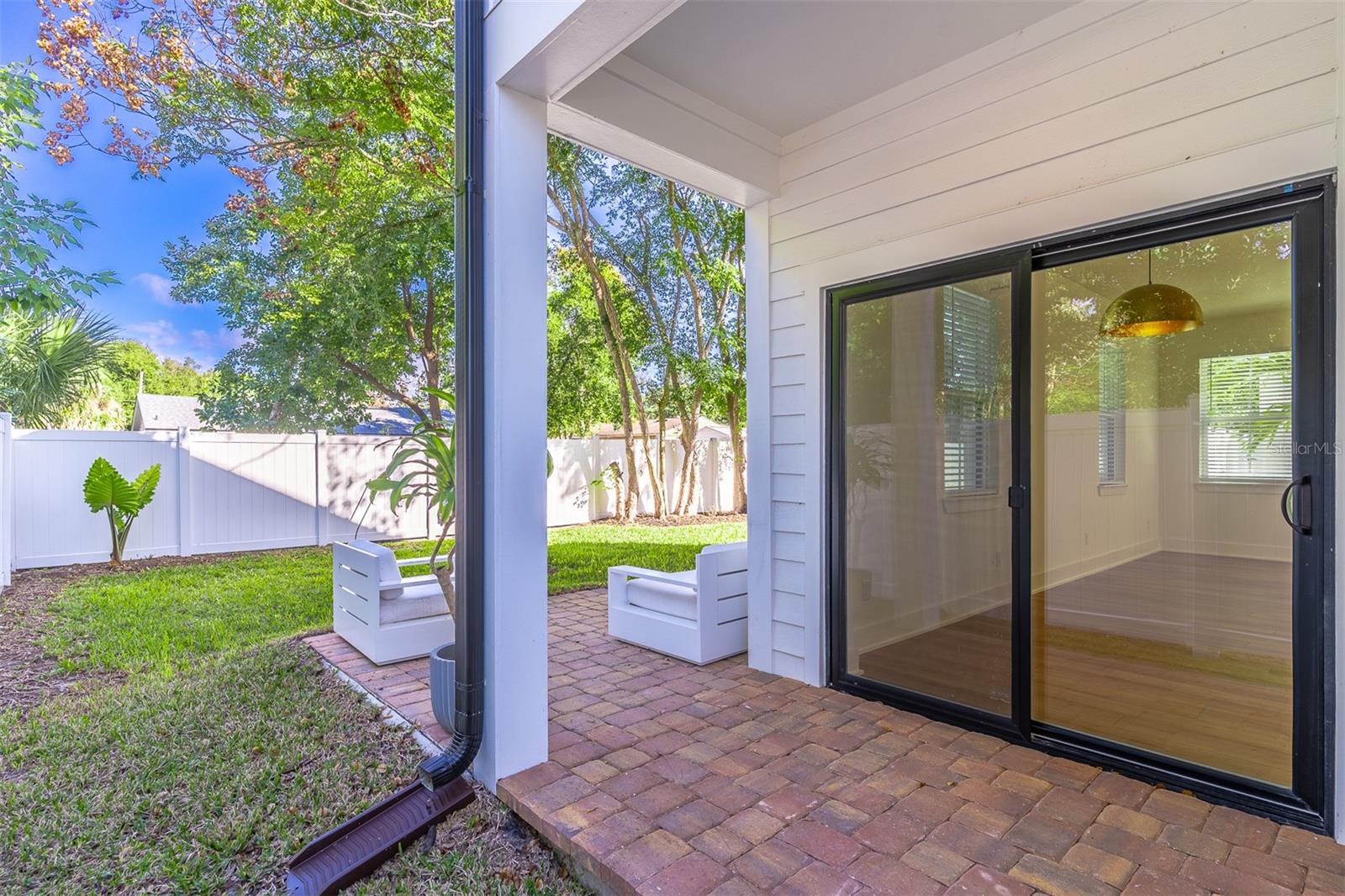 Image 23 of 28 For 1319 Weber Street