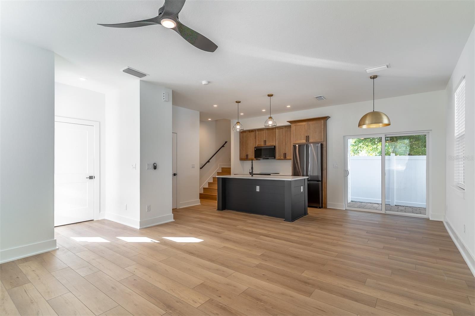 Image 3 of 28 For 1319 Weber Street