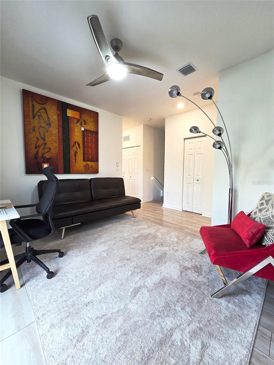 Image 15 of 27 For 4610 Shire Lane