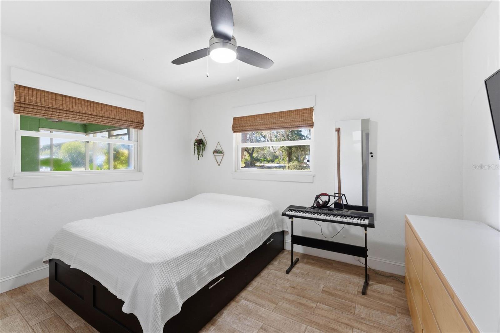 Image 34 of 60 For 26310 Fishermans Road