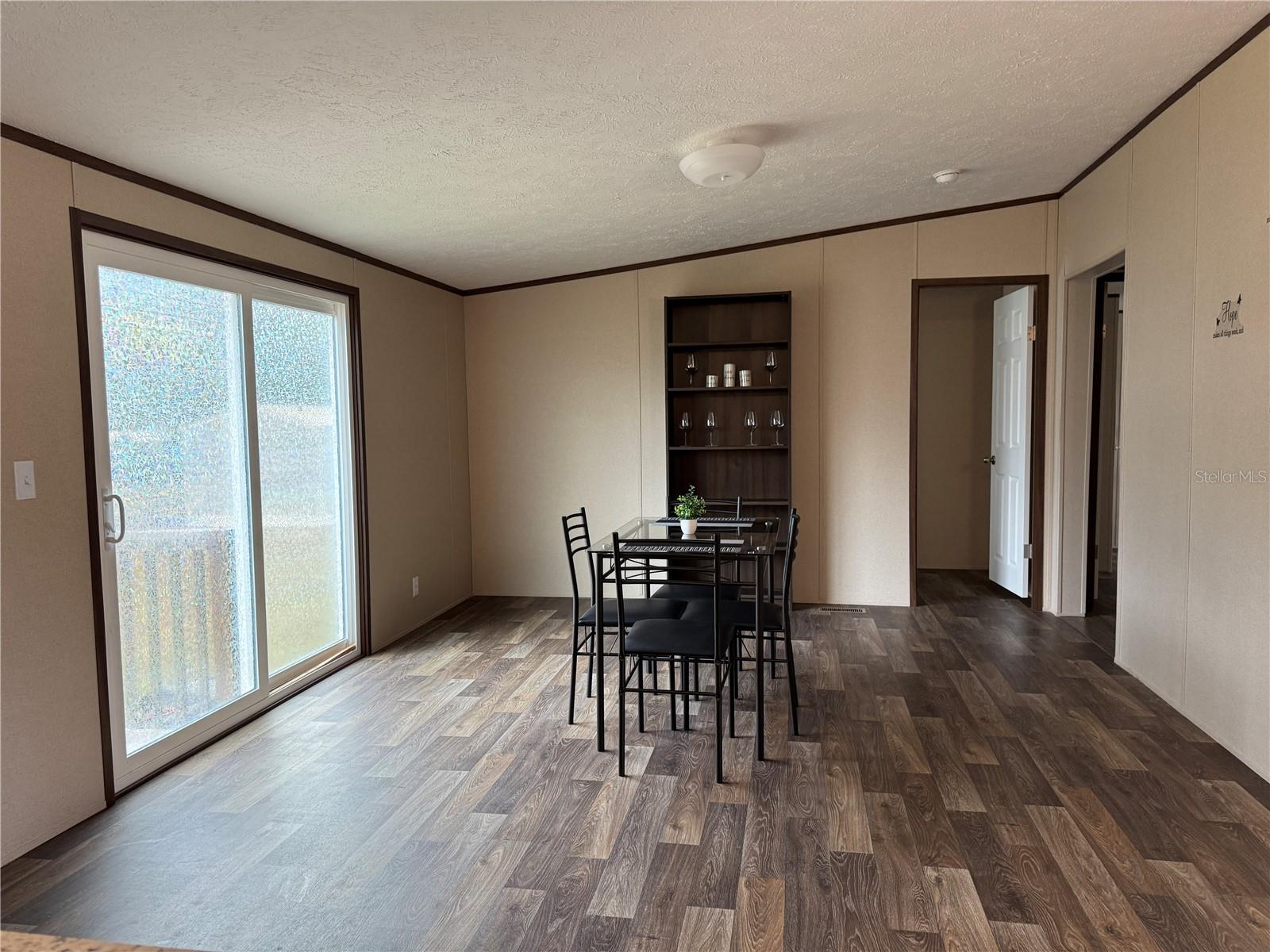 Image 10 of 37 For 18472 58th Place