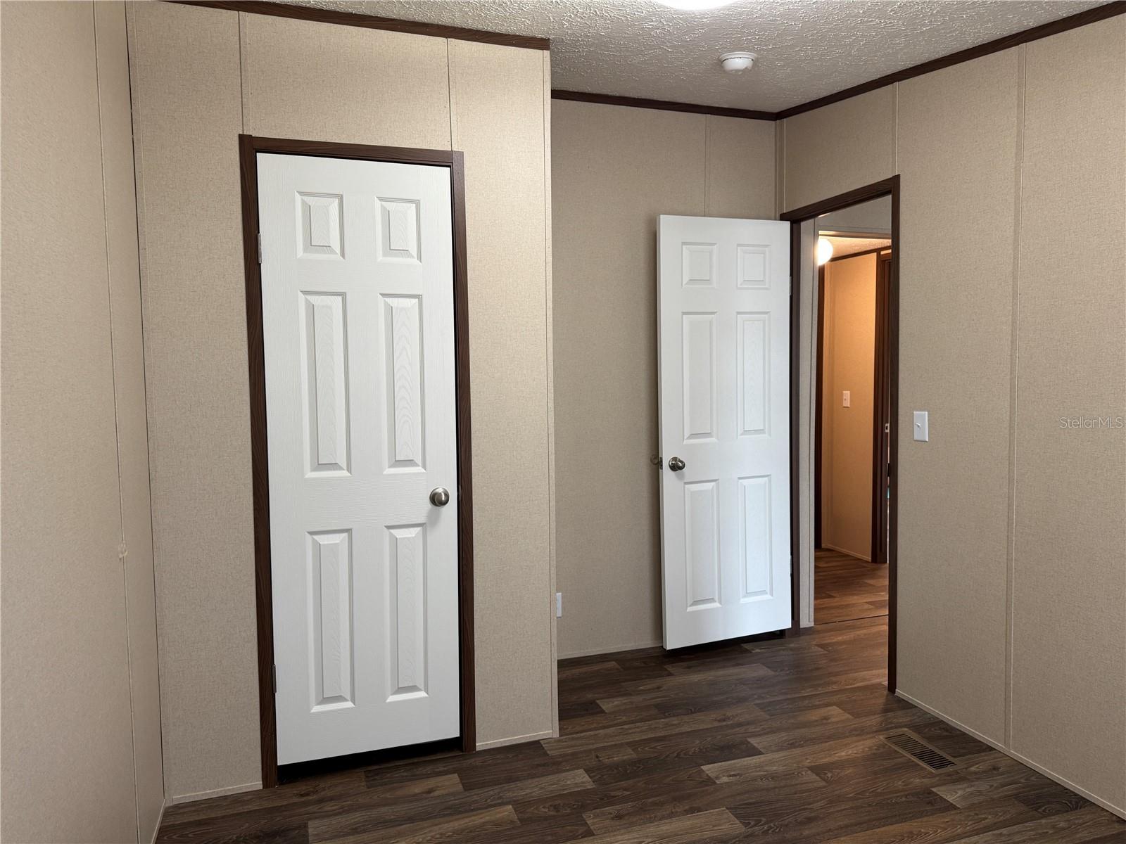 Image 18 of 37 For 18472 58th Place