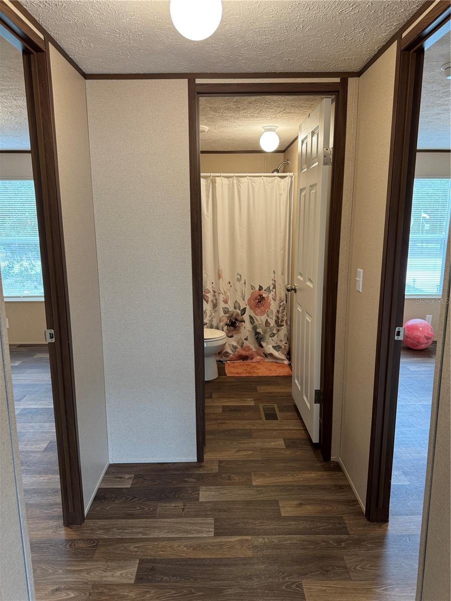 Image 21 of 37 For 18472 58th Place