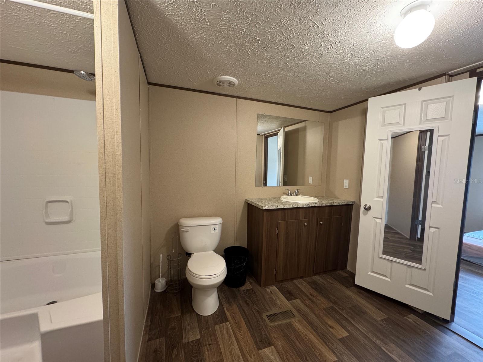 Image 27 of 37 For 18472 58th Place