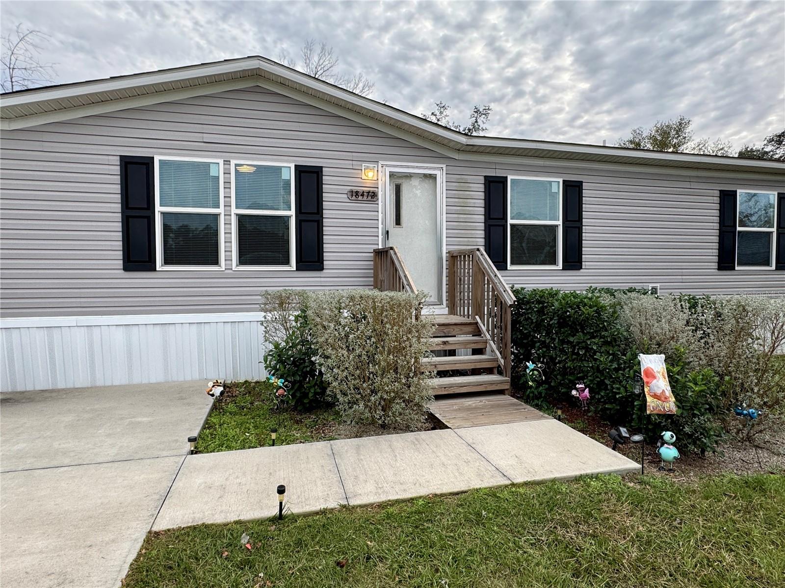 Image 35 of 37 For 18472 58th Place