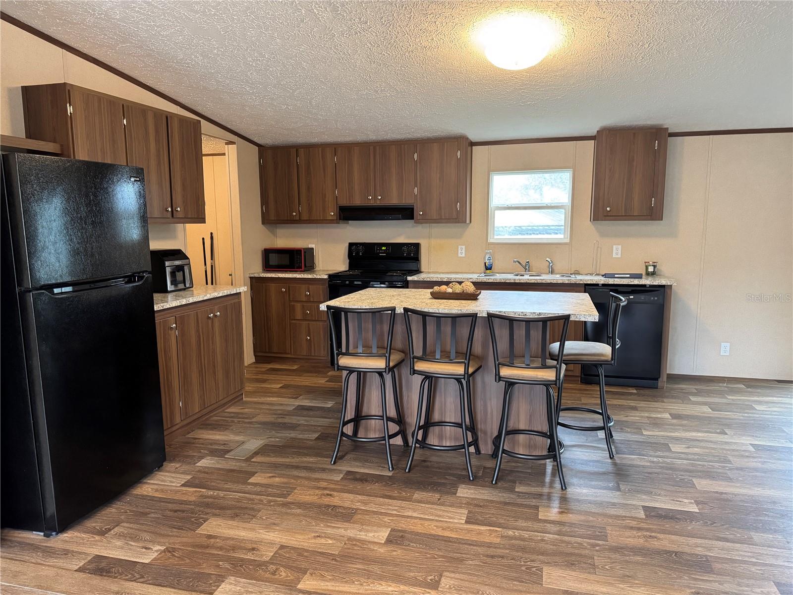 Image 5 of 37 For 18472 58th Place