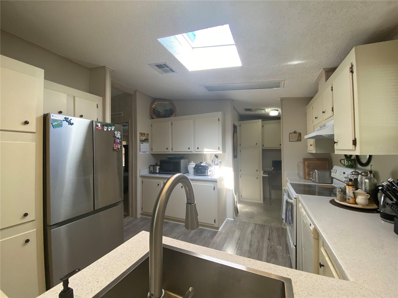 Image 7 of 30 For 3725 Cohen Drive 717