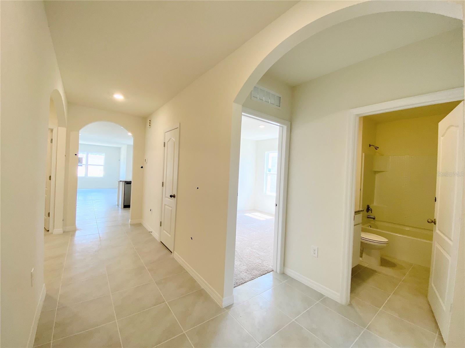 Image 4 of 25 For 5709 Horseshoe Loop