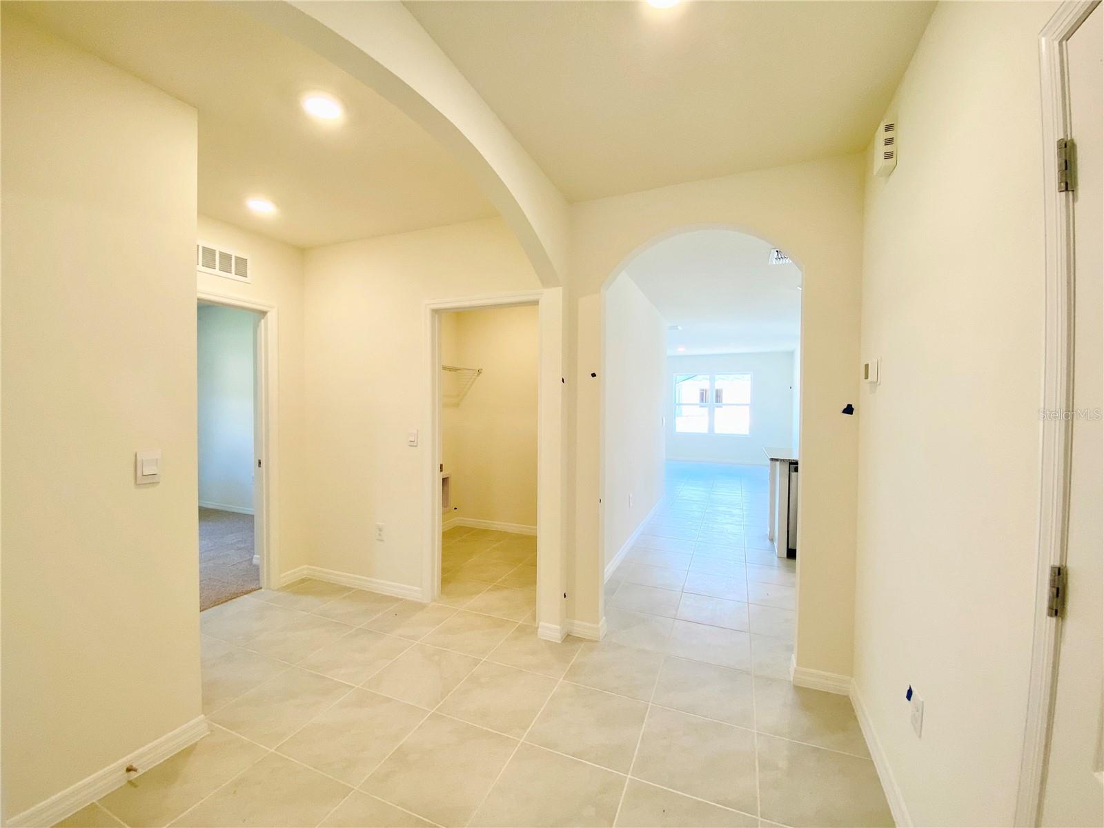 Image 6 of 25 For 5709 Horseshoe Loop