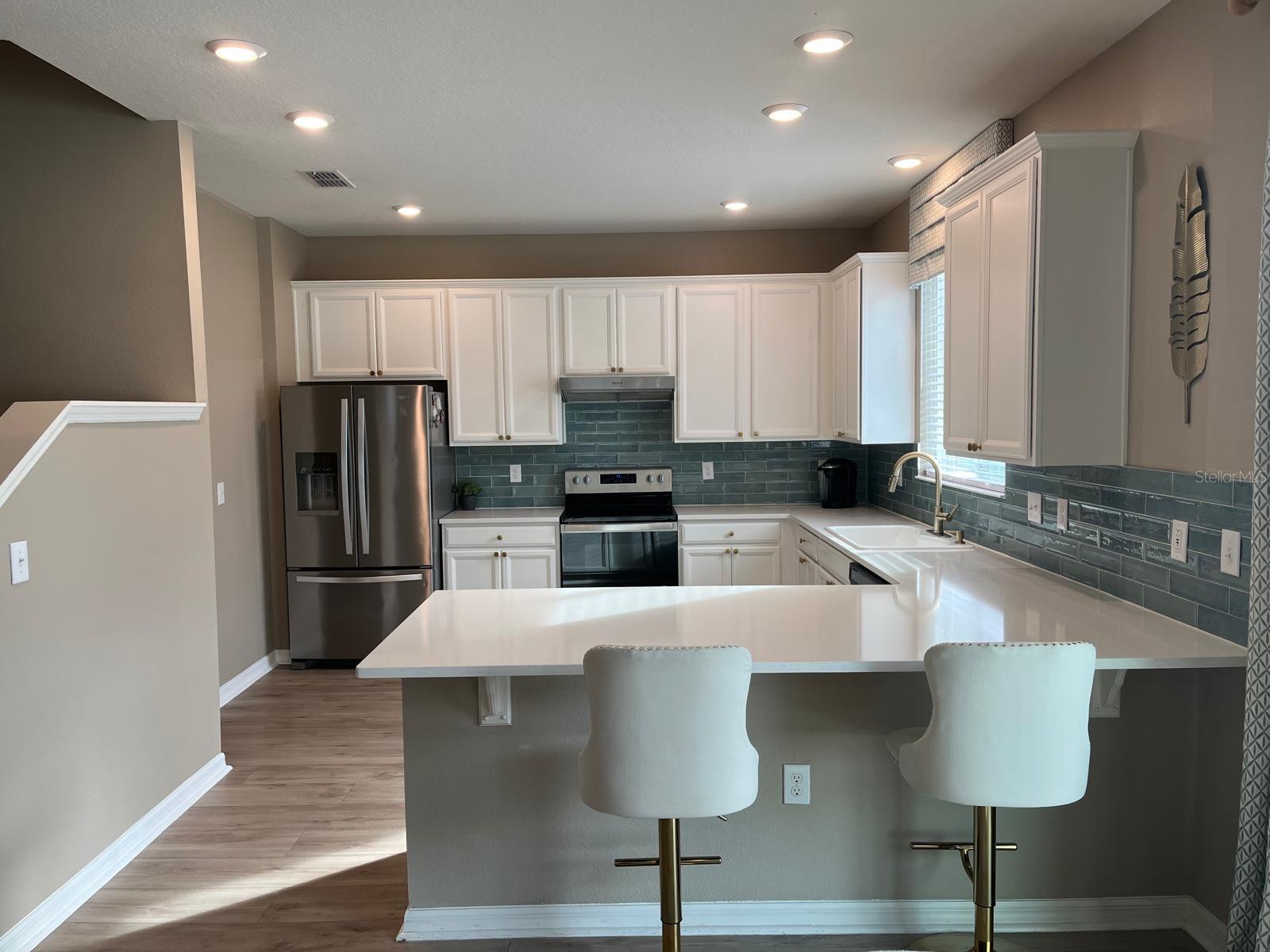 Image 14 of 54 For 1008 Papaya Circle