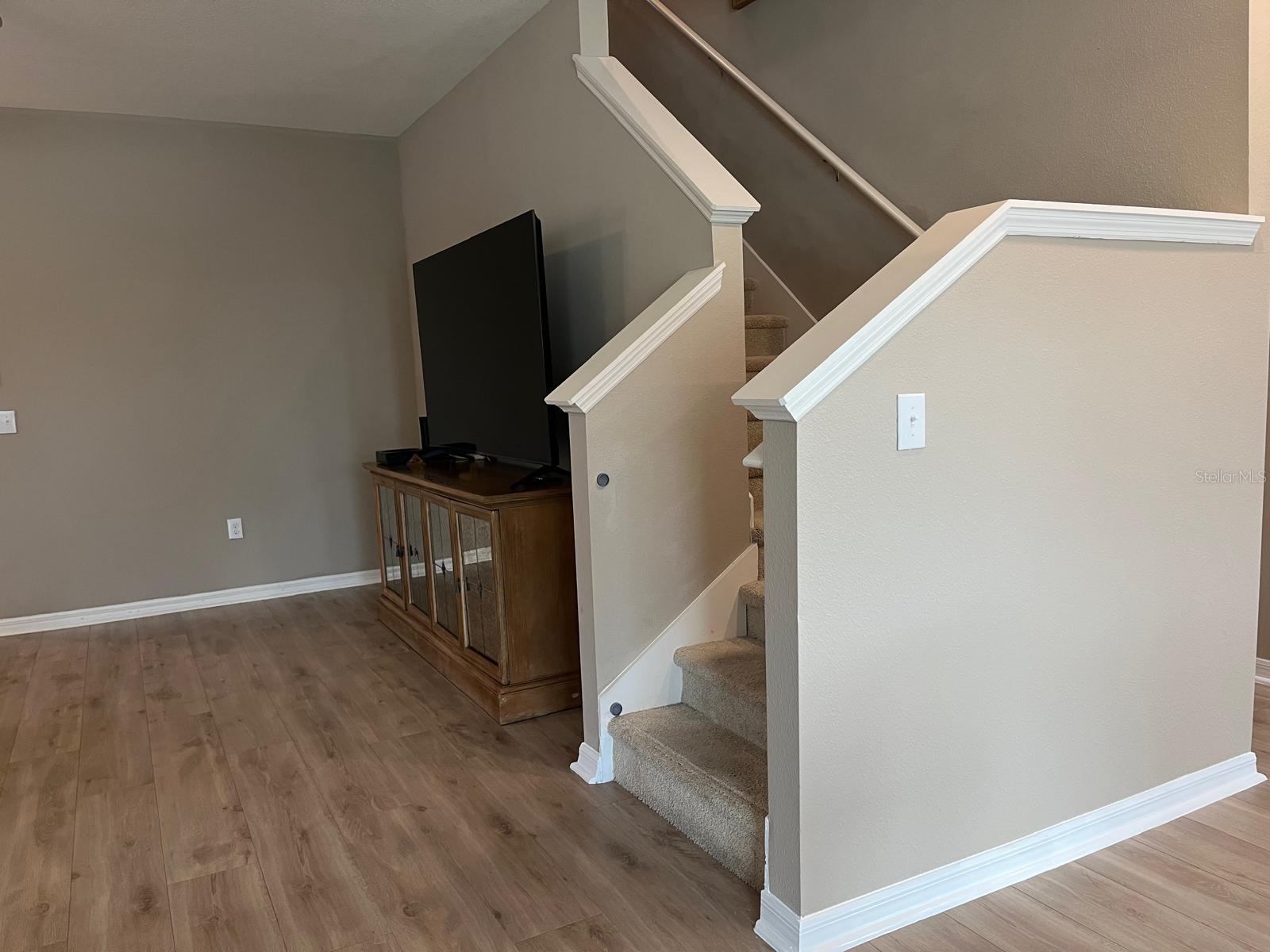 Image 18 of 54 For 1008 Papaya Circle