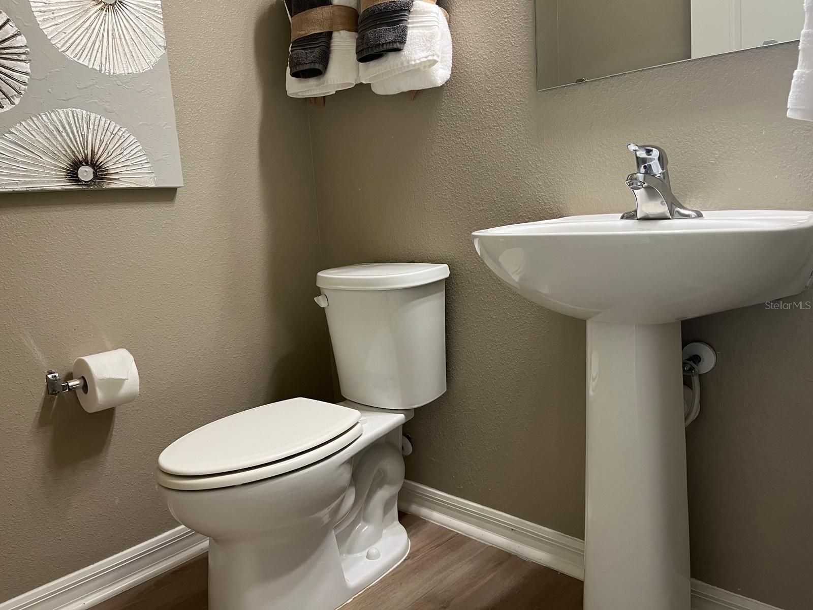 Image 43 of 54 For 1008 Papaya Circle