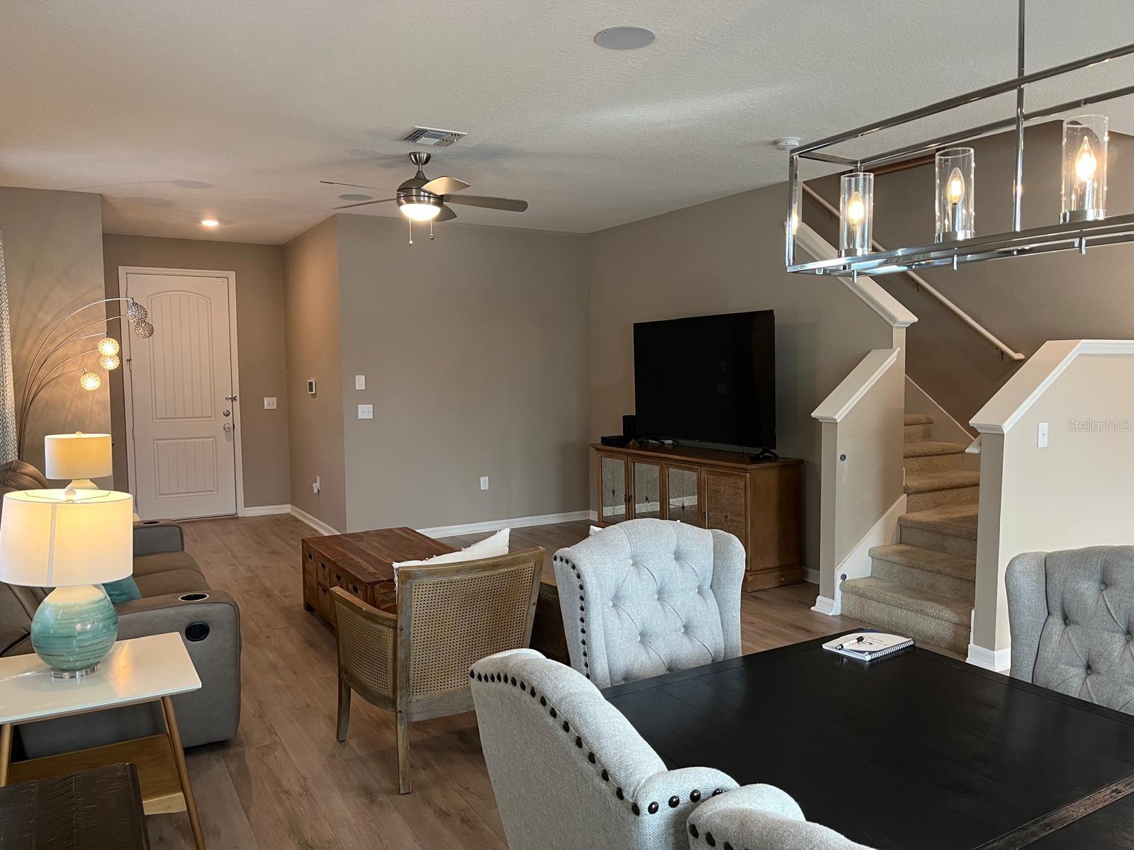 Image 5 of 54 For 1008 Papaya Circle