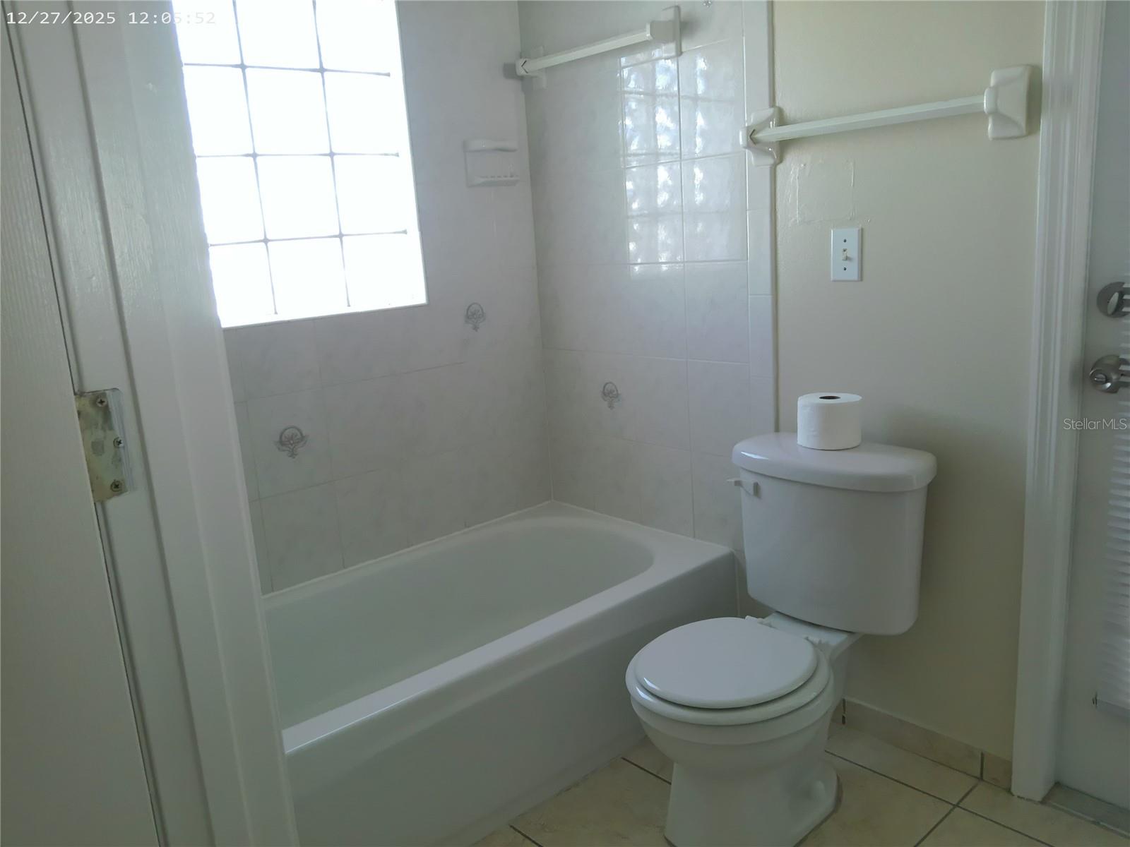 Image 34 of 55 For 11646 Sir Winston Way