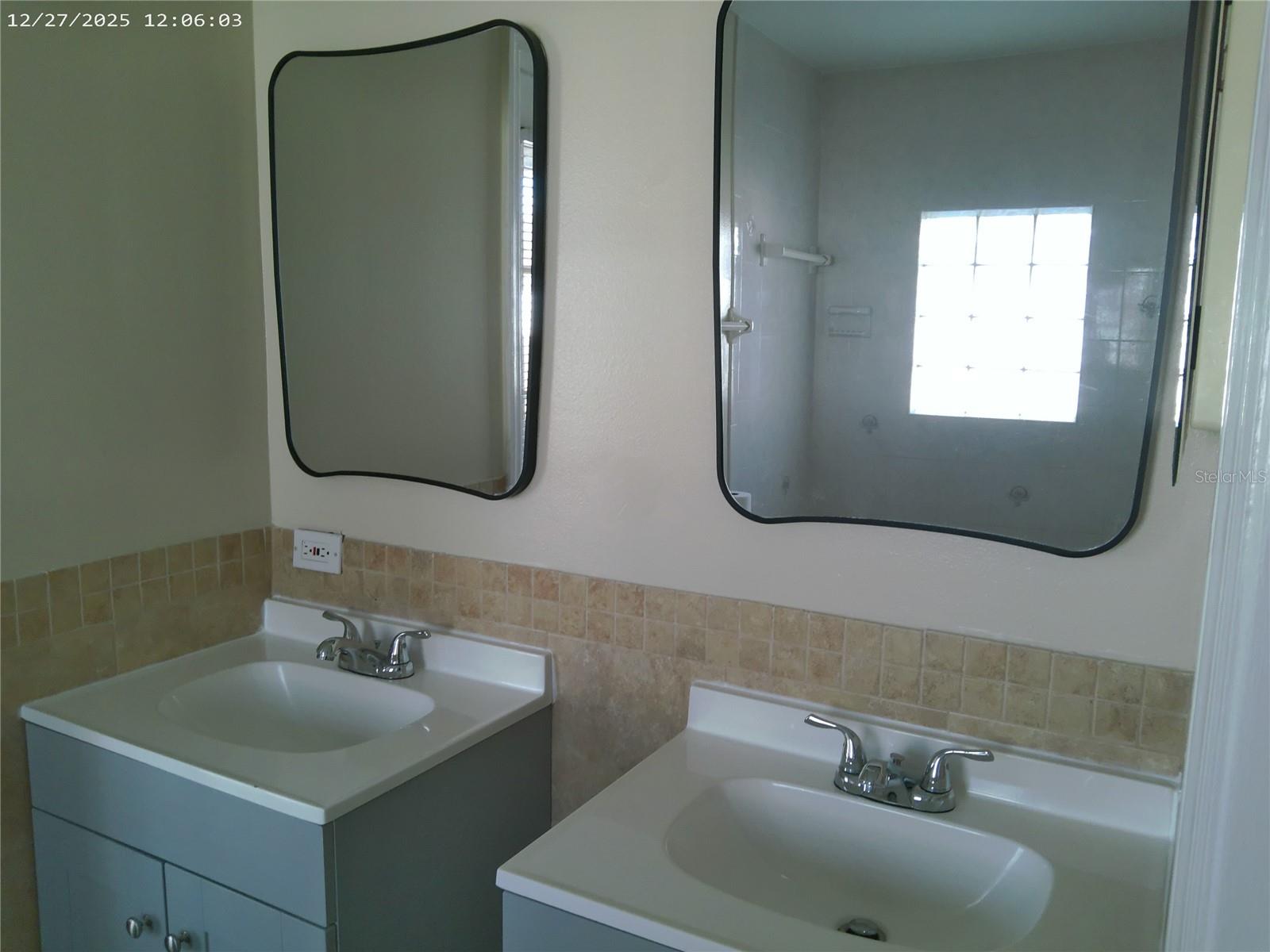 Image 35 of 55 For 11646 Sir Winston Way