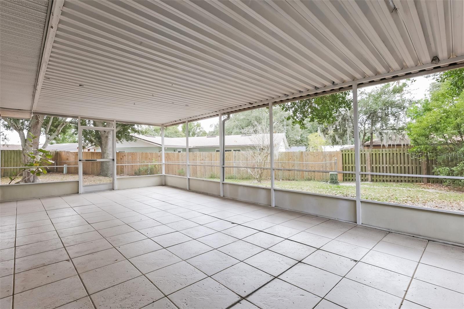 Image 18 of 21 For 524 Princess Place