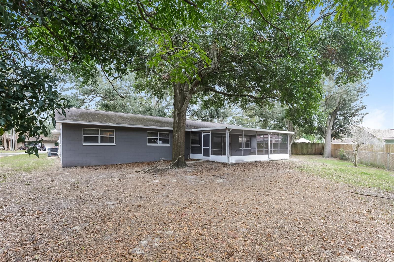 Image 19 of 21 For 524 Princess Place