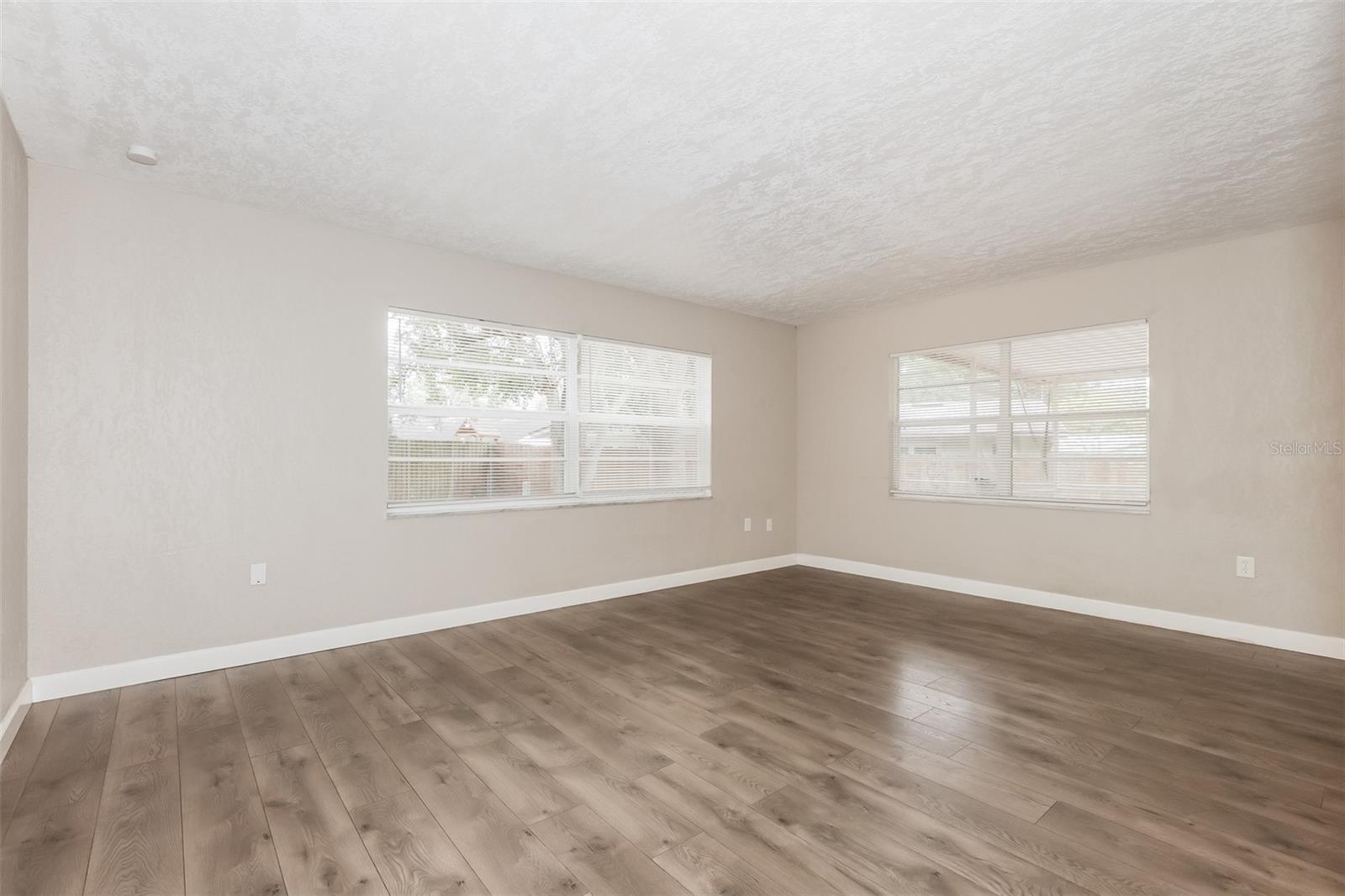 Image 4 of 21 For 524 Princess Place