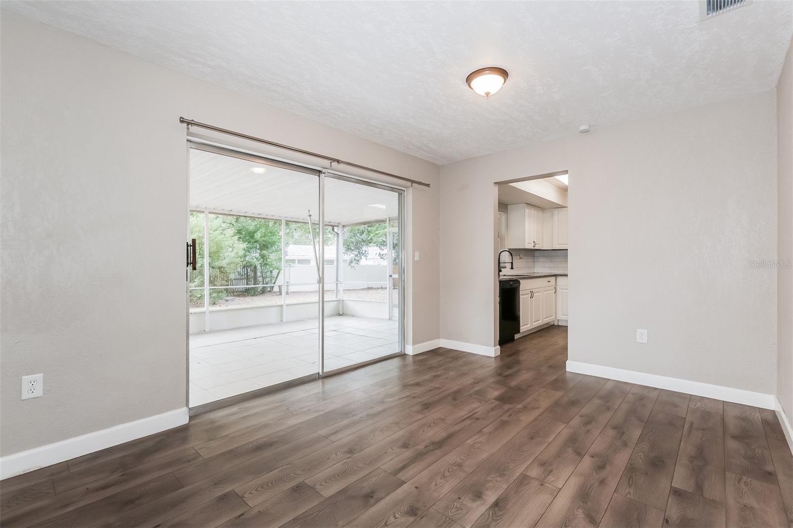 Image 5 of 21 For 524 Princess Place