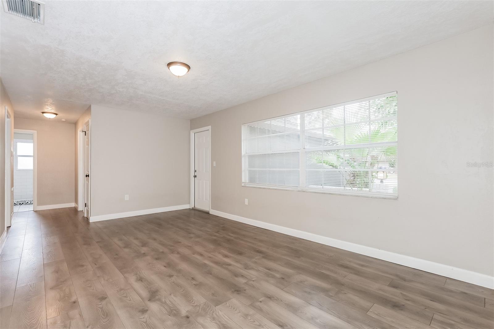 Image 9 of 21 For 524 Princess Place