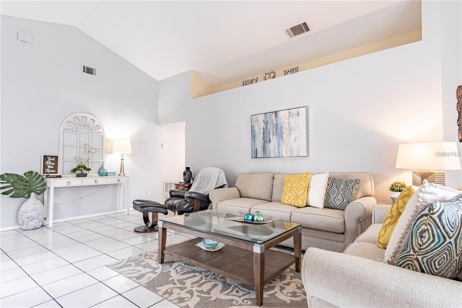 Image 11 of 29 For 767 Meadowside Court