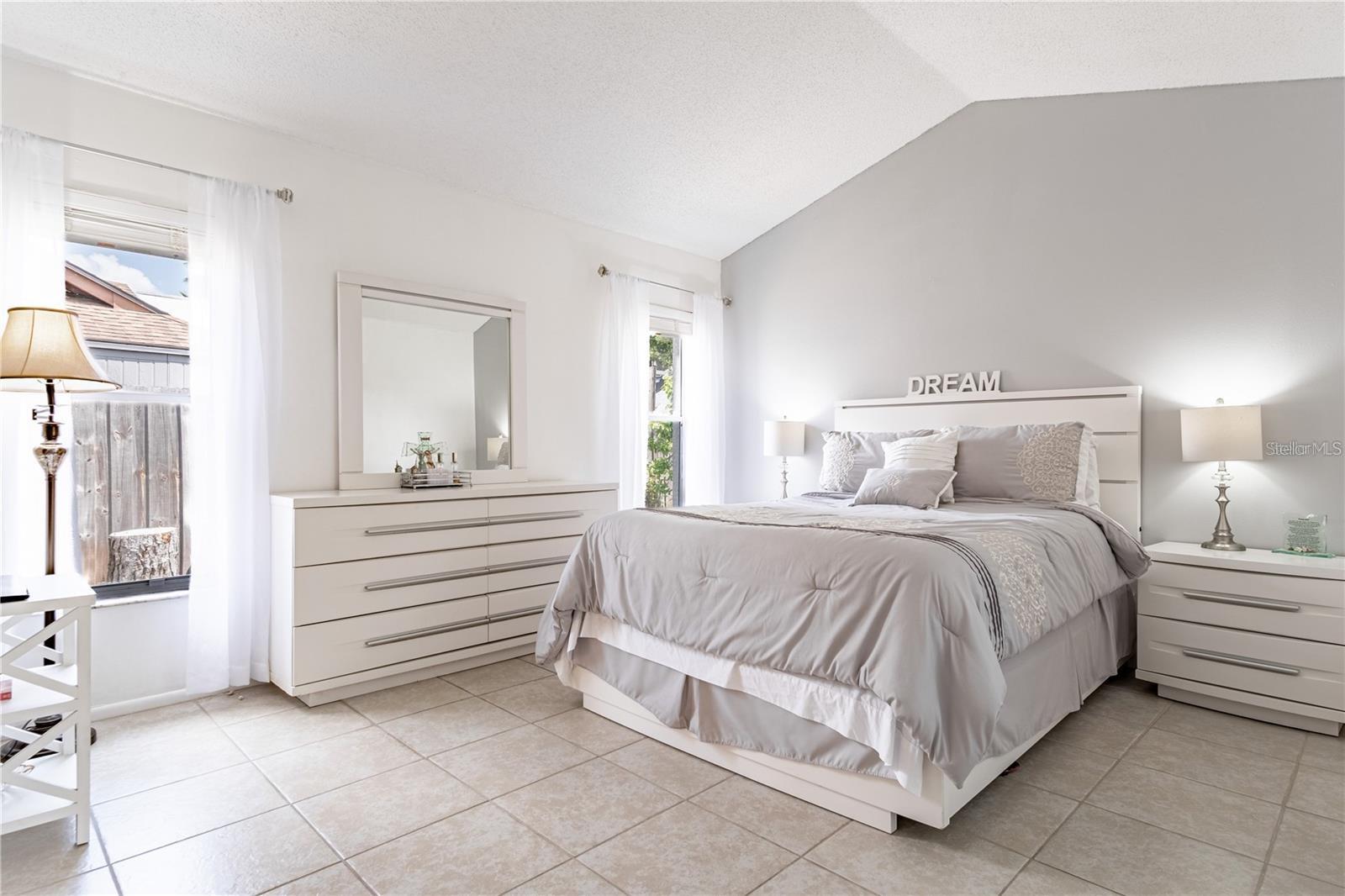 Image 17 of 29 For 767 Meadowside Court