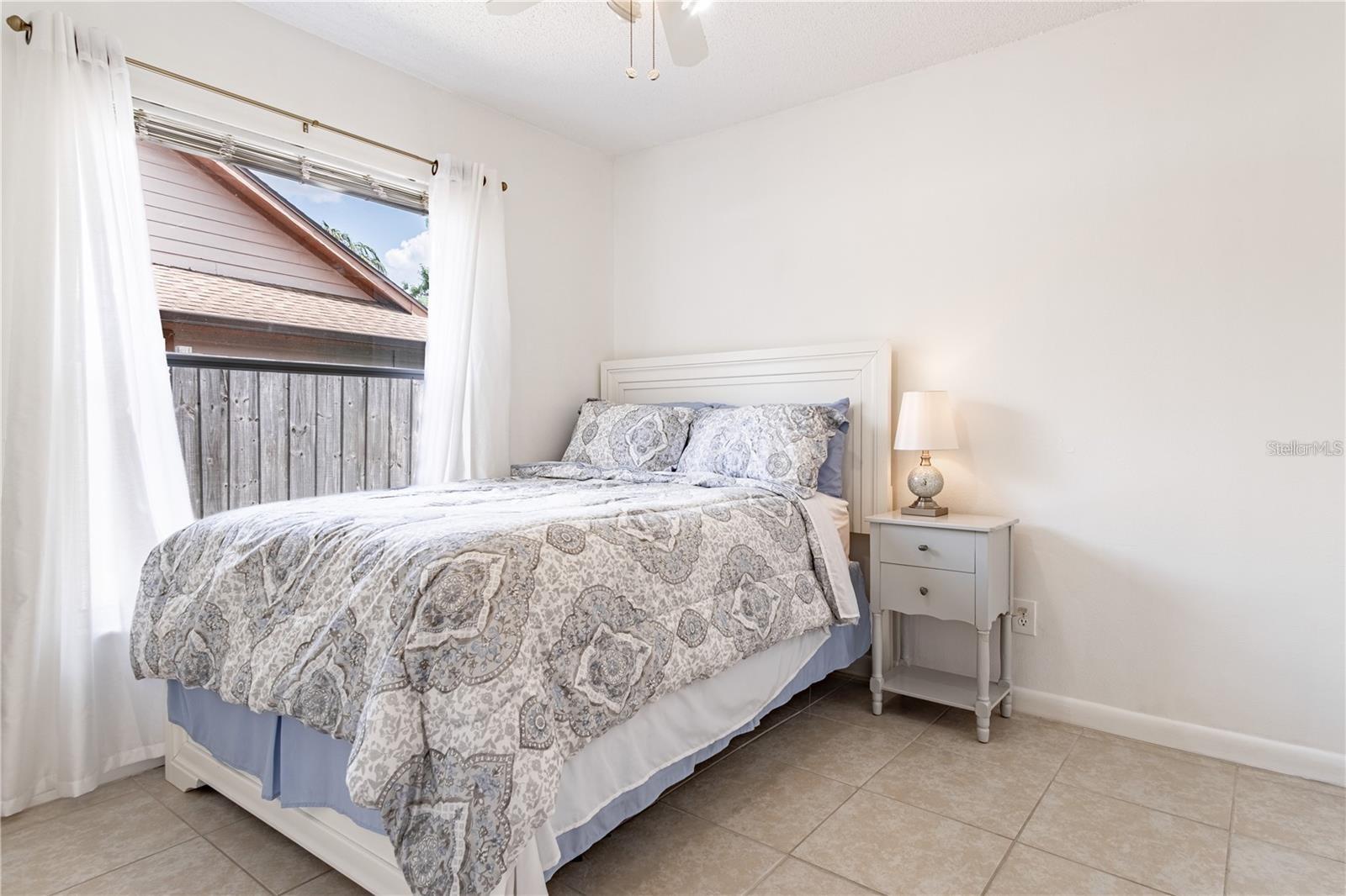 Image 20 of 29 For 767 Meadowside Court