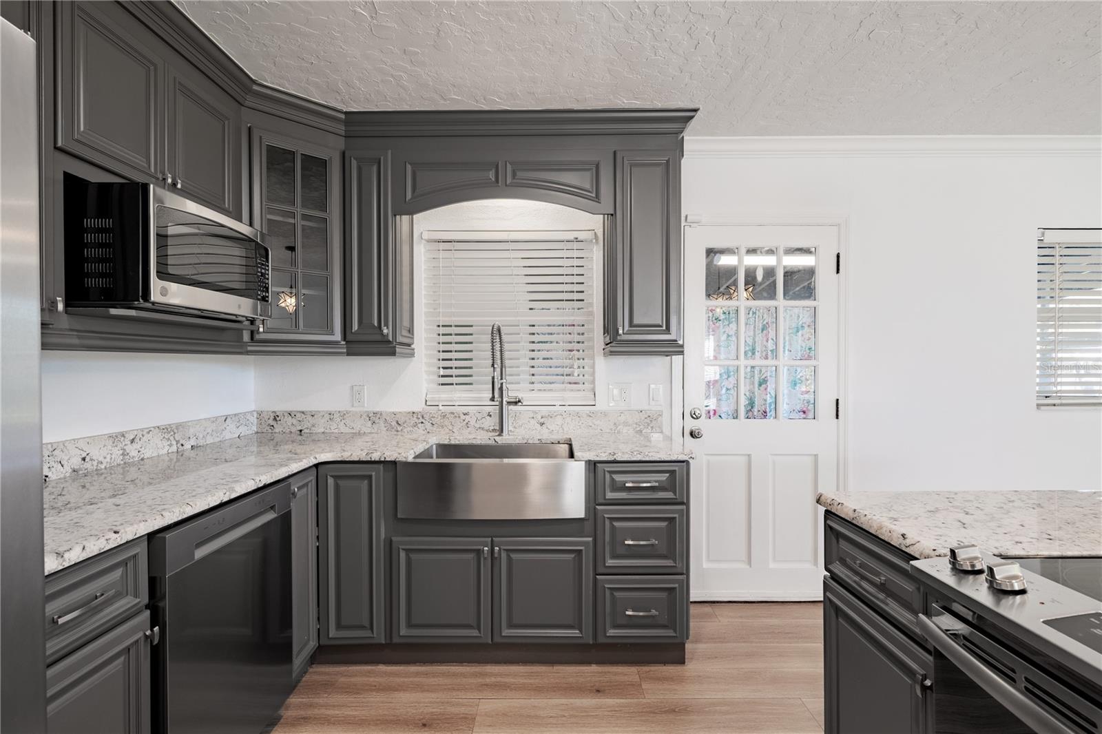 Image 4 of 24 For 3518 Fairway Lane