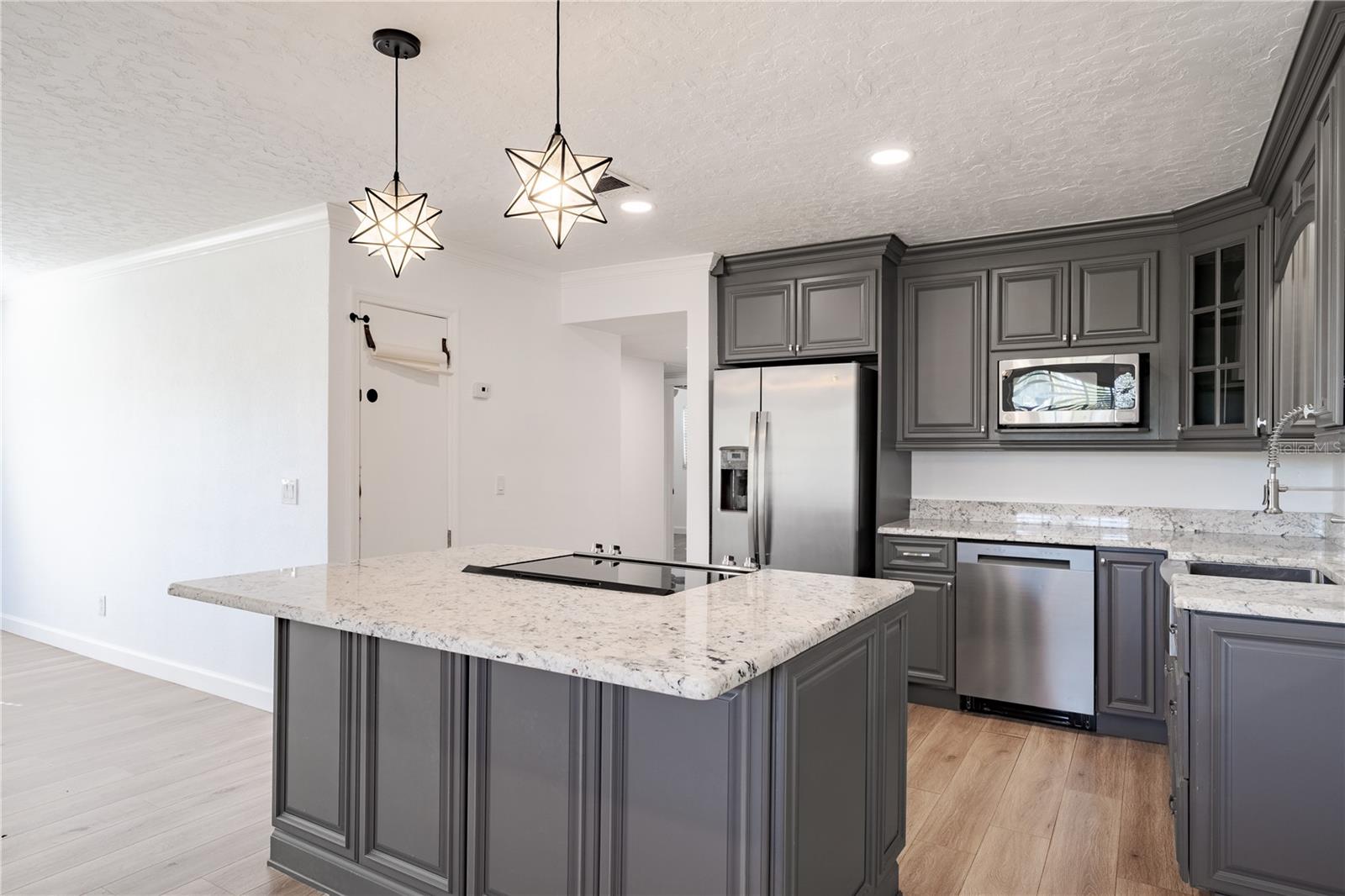 Image 6 of 24 For 3518 Fairway Lane