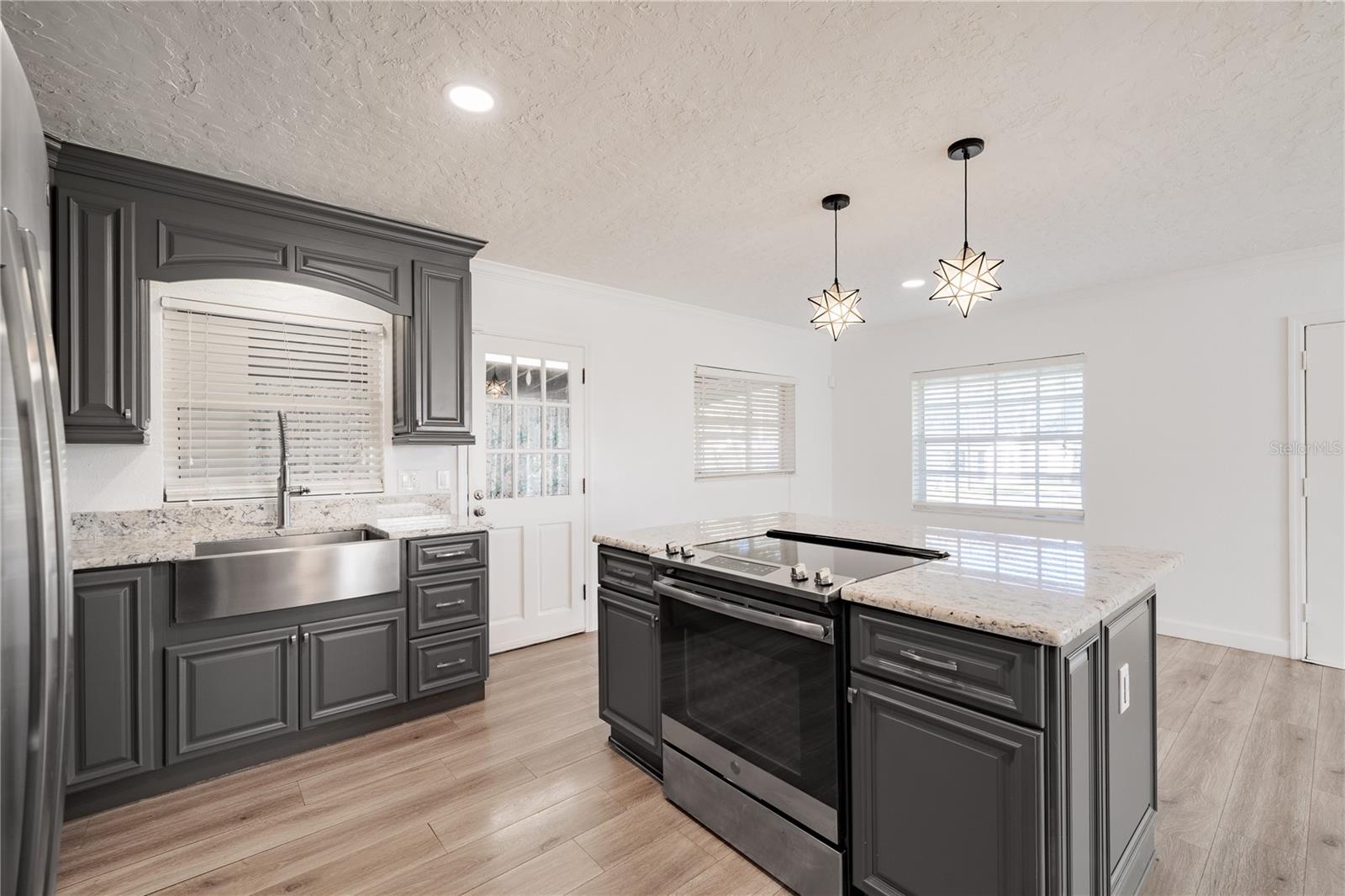 Image 7 of 24 For 3518 Fairway Lane