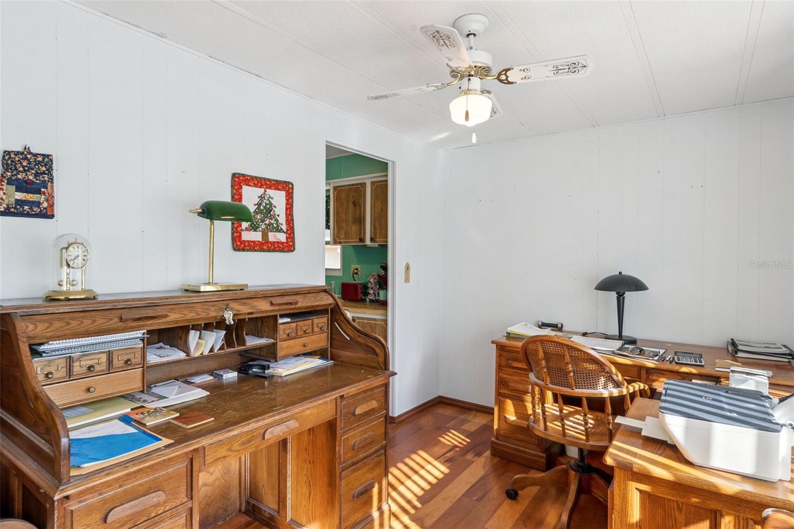 Image 10 of 42 For 221 Pinewood Drive