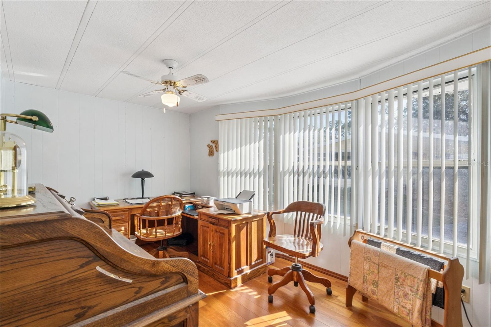 Image 11 of 42 For 221 Pinewood Drive