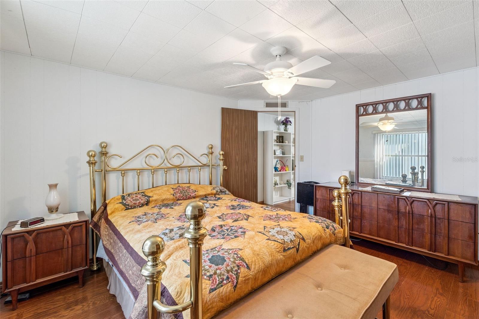 Image 19 of 42 For 221 Pinewood Drive