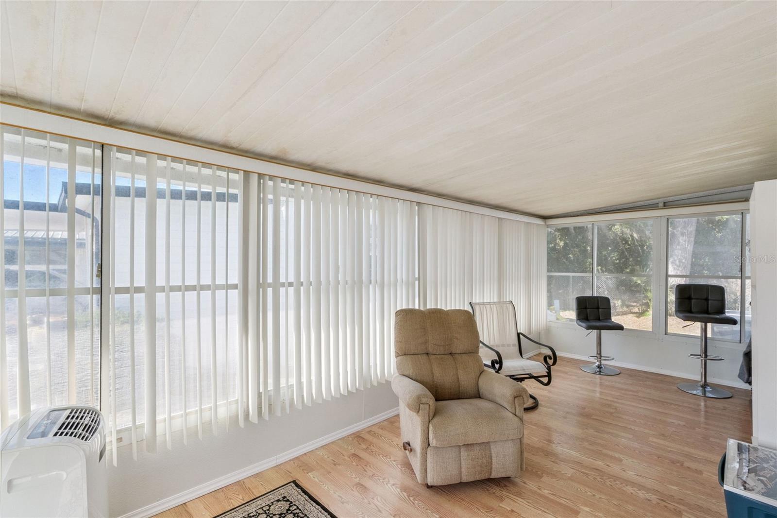 Image 23 of 42 For 221 Pinewood Drive