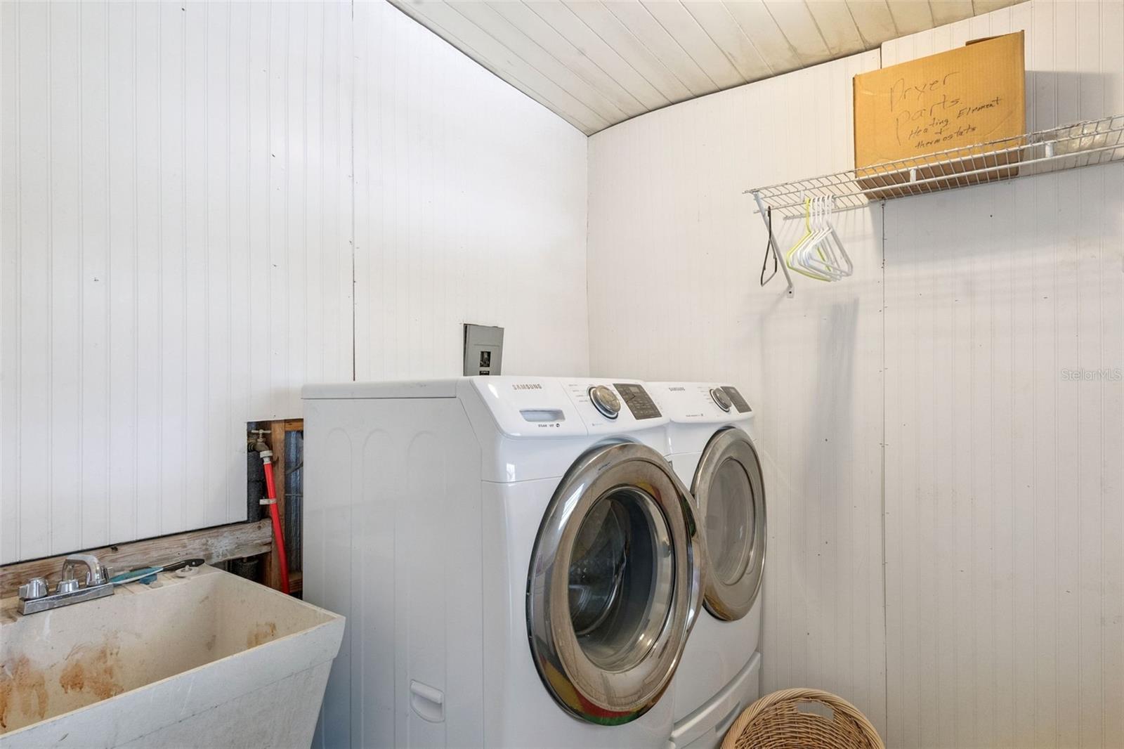 Image 24 of 42 For 221 Pinewood Drive