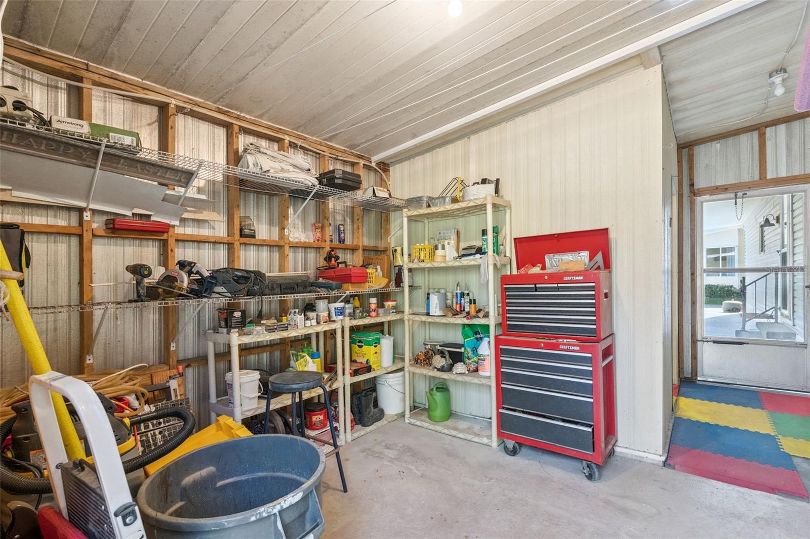 Image 27 of 42 For 221 Pinewood Drive