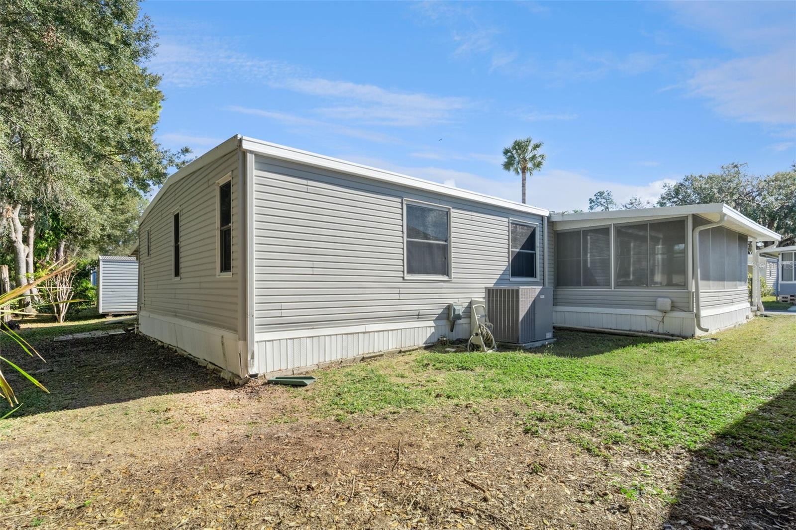 Image 29 of 42 For 221 Pinewood Drive