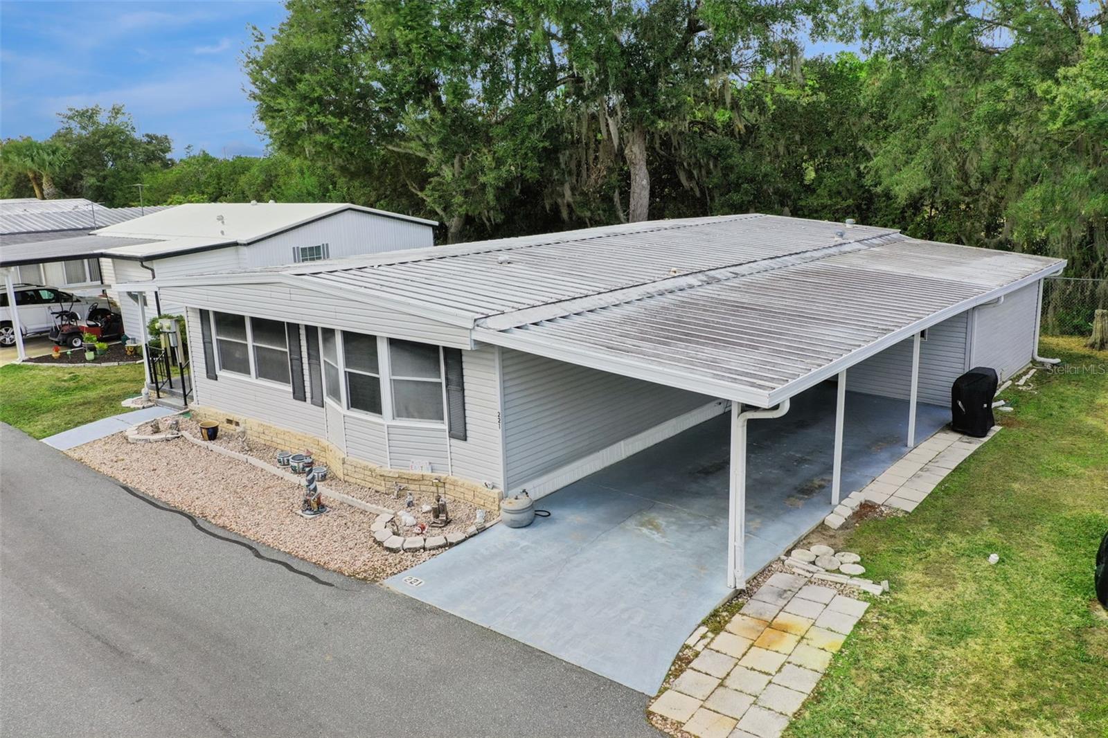 Image 31 of 42 For 221 Pinewood Drive