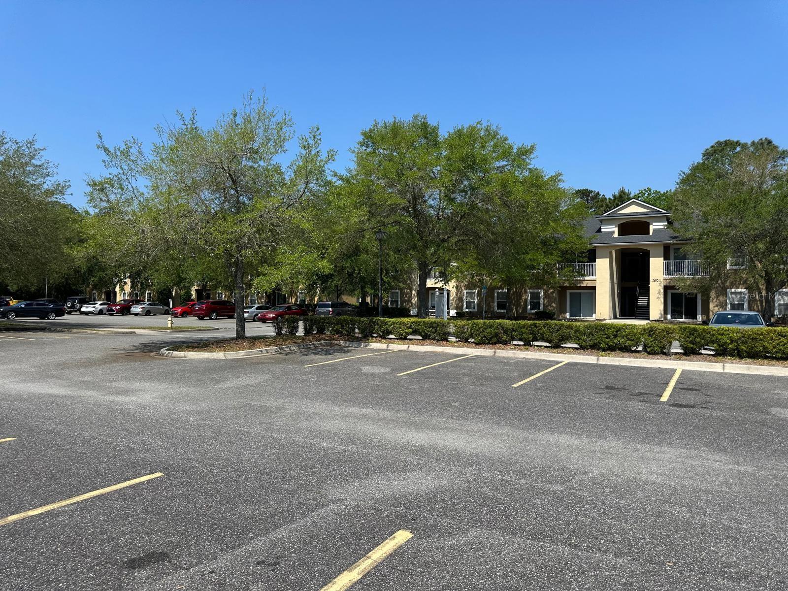 Image 4 of 18 For 3620 Kirkpatrick Circle 4