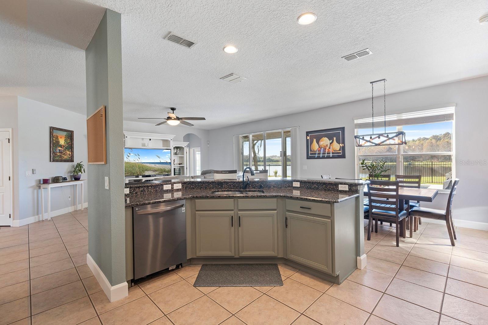 Image 15 of 72 For 4916 Parkview Drive