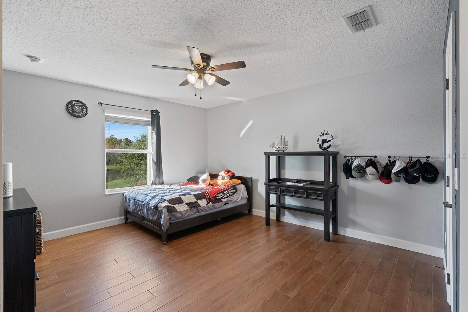 Image 32 of 72 For 4916 Parkview Drive